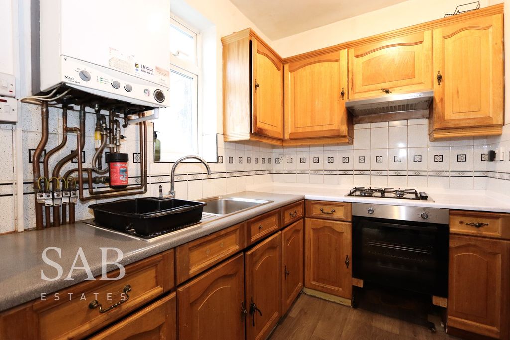 Property photo 2 of 9