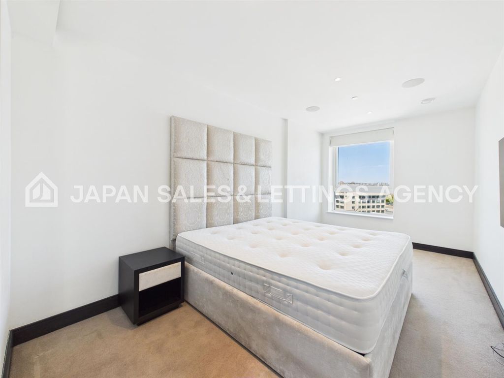 Property photo 3 of 10 Cam04401G0-Pr0142-Still004.Jpg