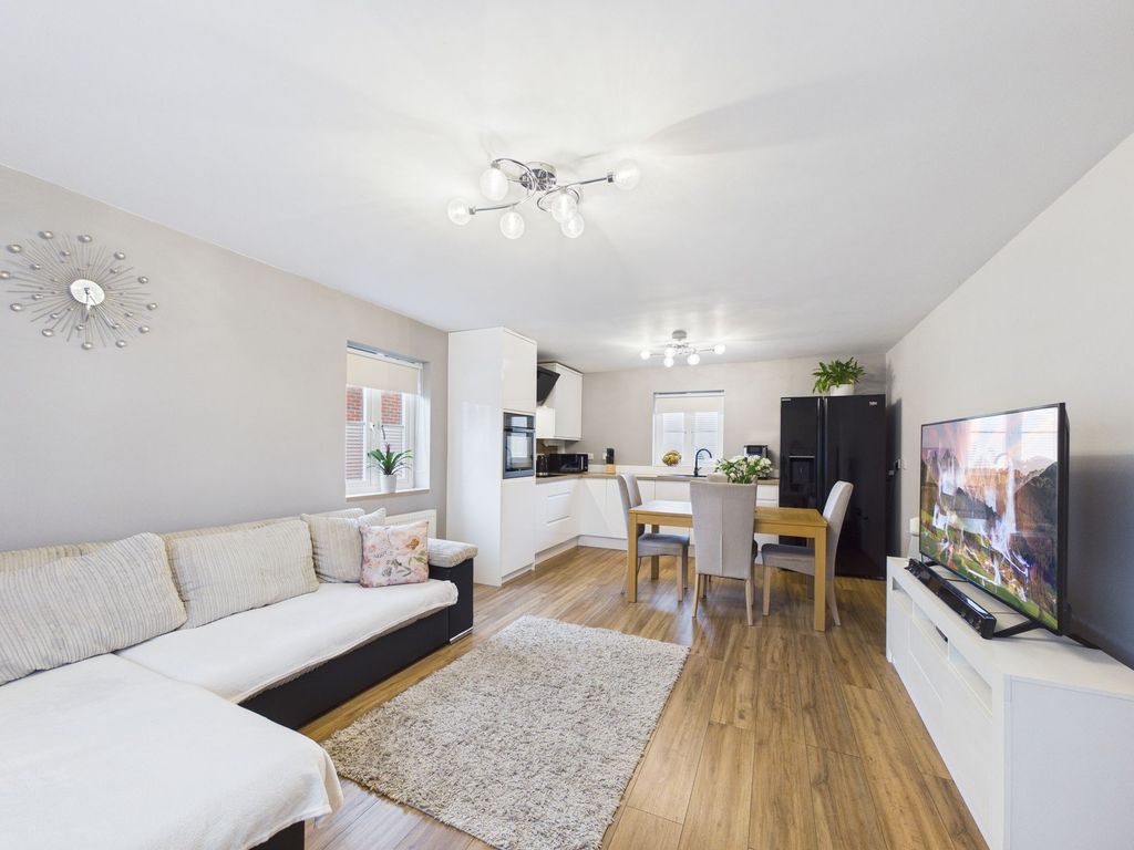 Property photo 2 of 14