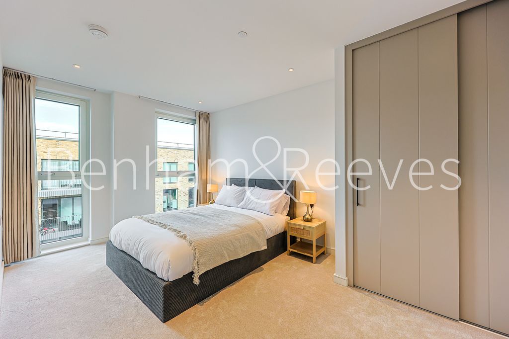 Property photo 3 of 16