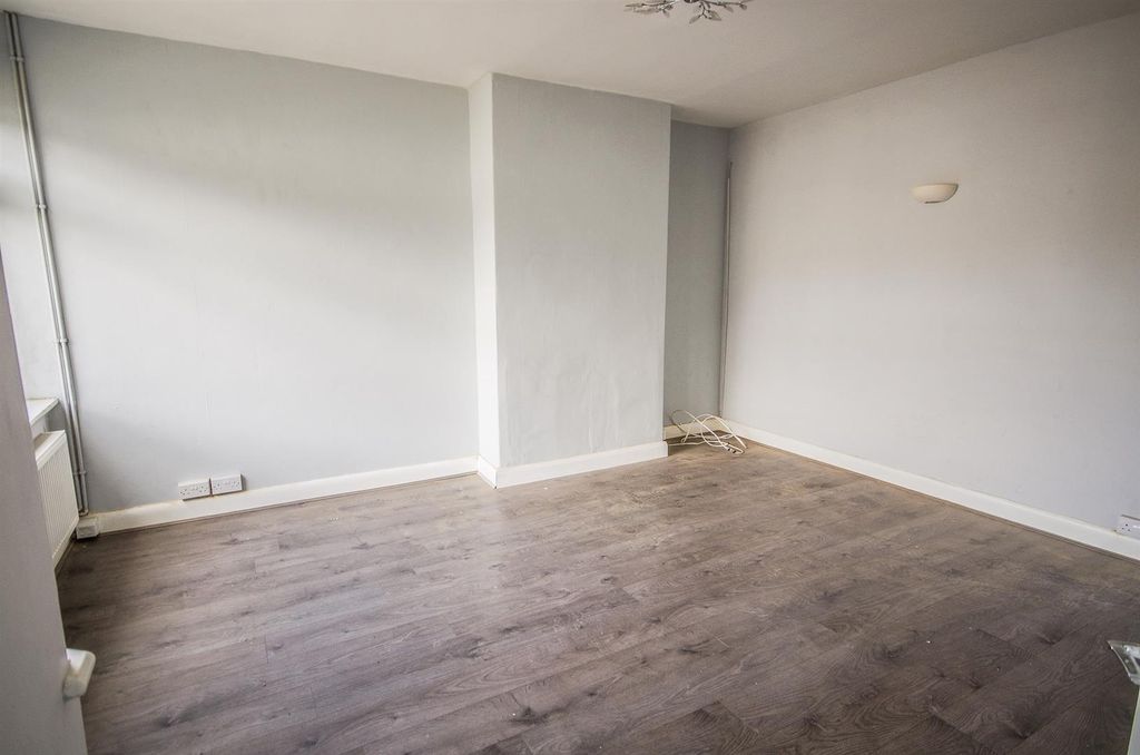 Property photo 3 of 12 2-Imgp2419.Jpg