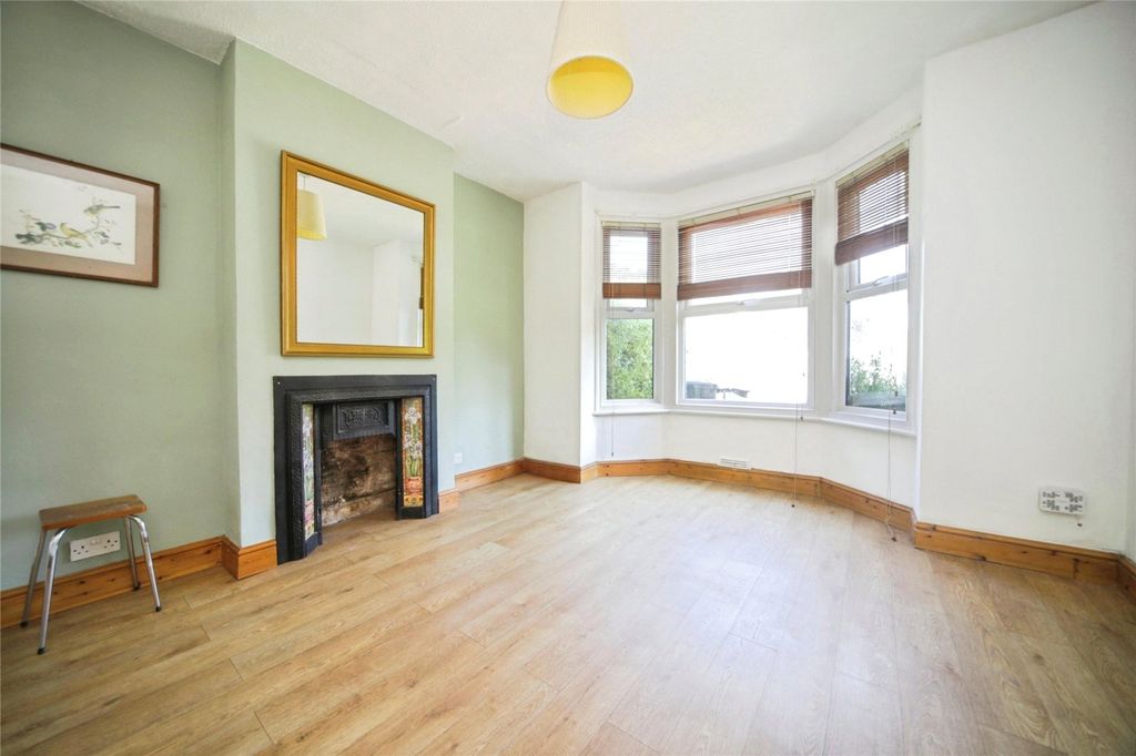 Property photo 3 of 13 Picture No. 16