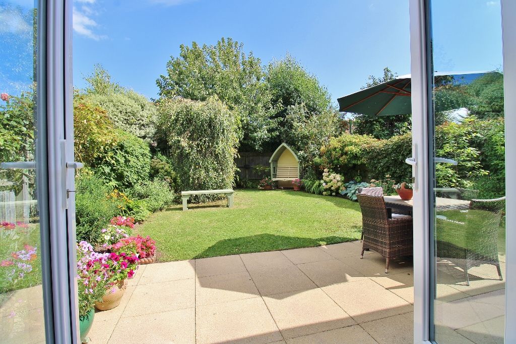 Property photo 2 of 24