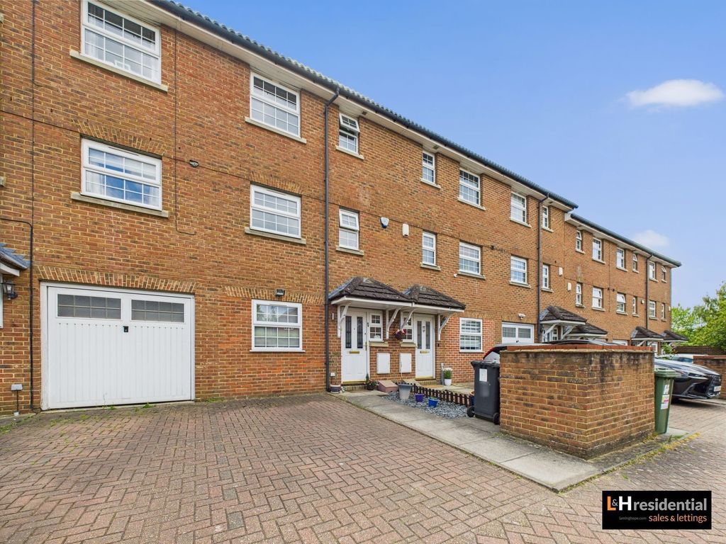 Property photo 2 of 13