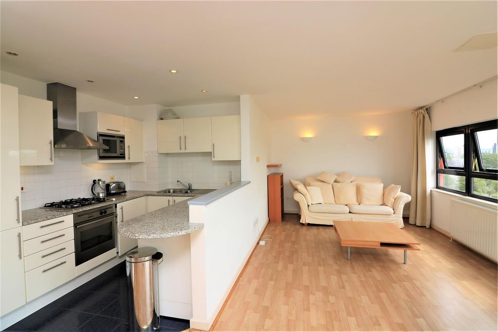 Property photo 2 of 8 Ocean Wharf.Jpg