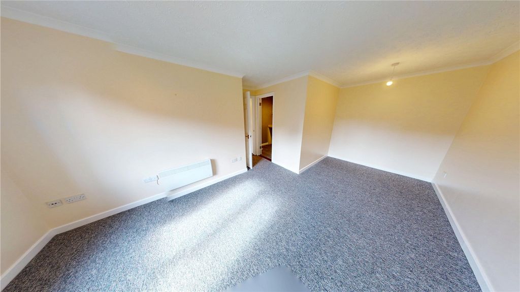 Property photo 3 of 7 Picture No. 02