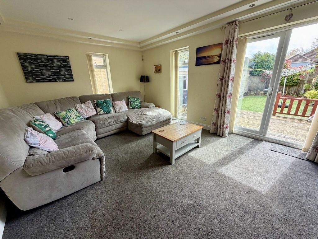 Property photo 3 of 26