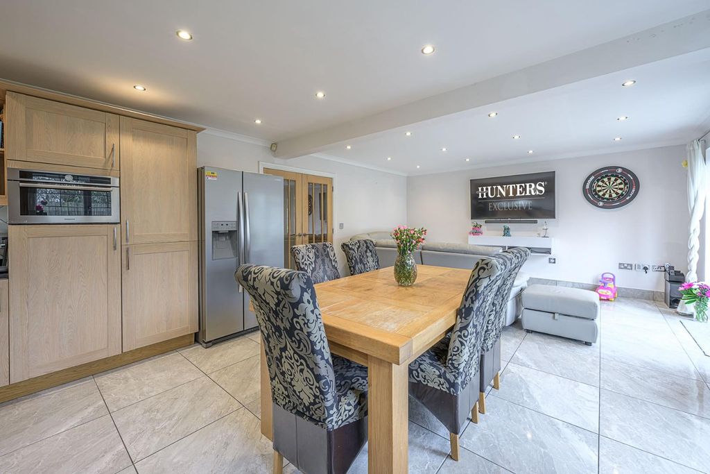 Property photo 3 of 33 Open Plan Living Quarters 2