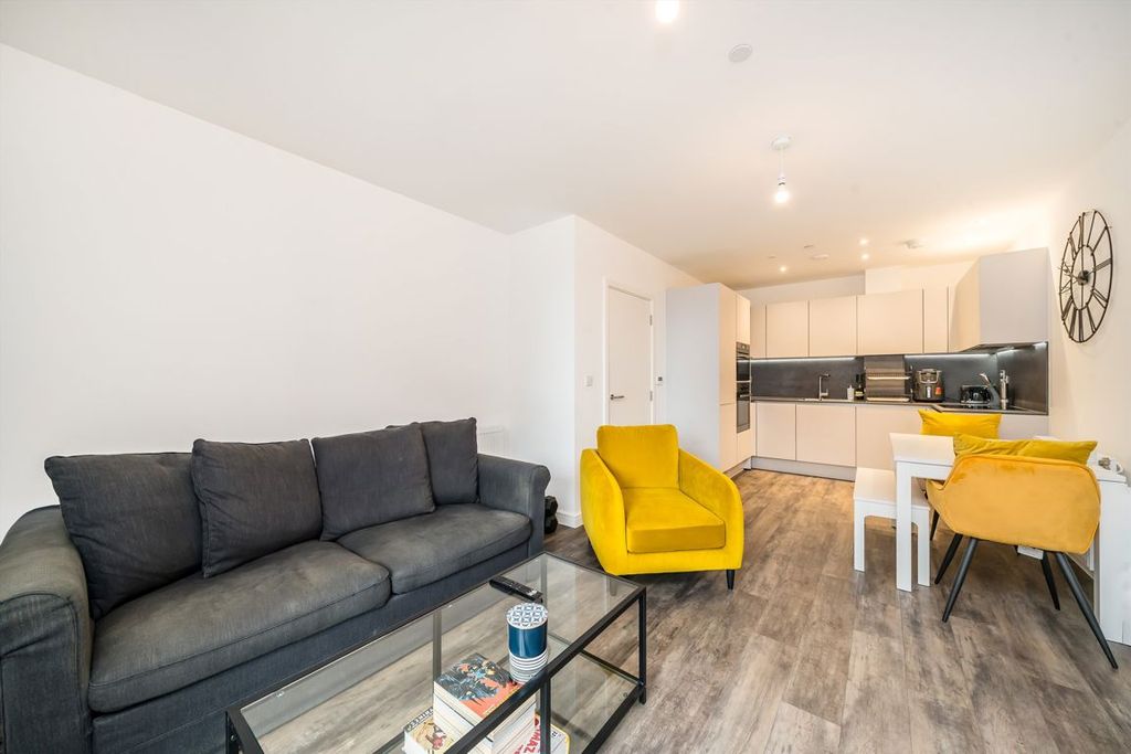 Property photo 2 of 7