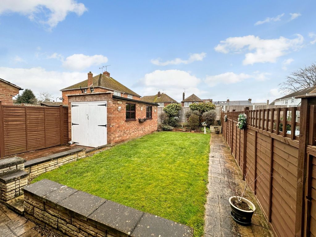 Property photo 3 of 9 Garden