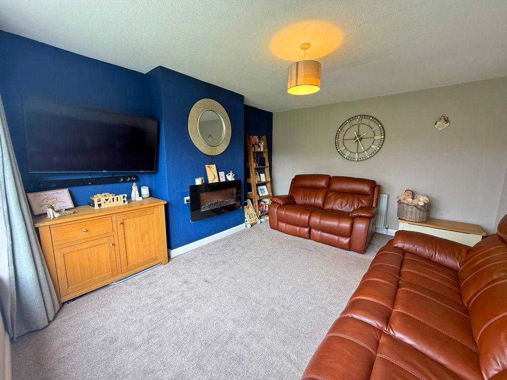 Property photo 3 of 12 Img_7727