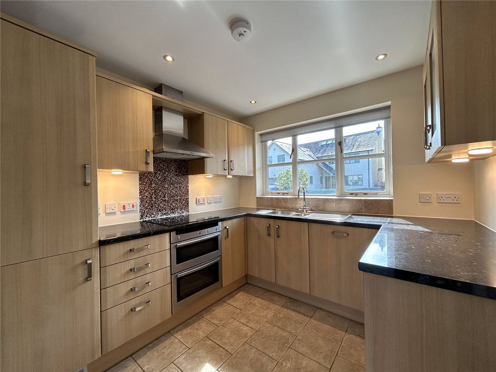 Property photo 2 of 13 Picture No. 22