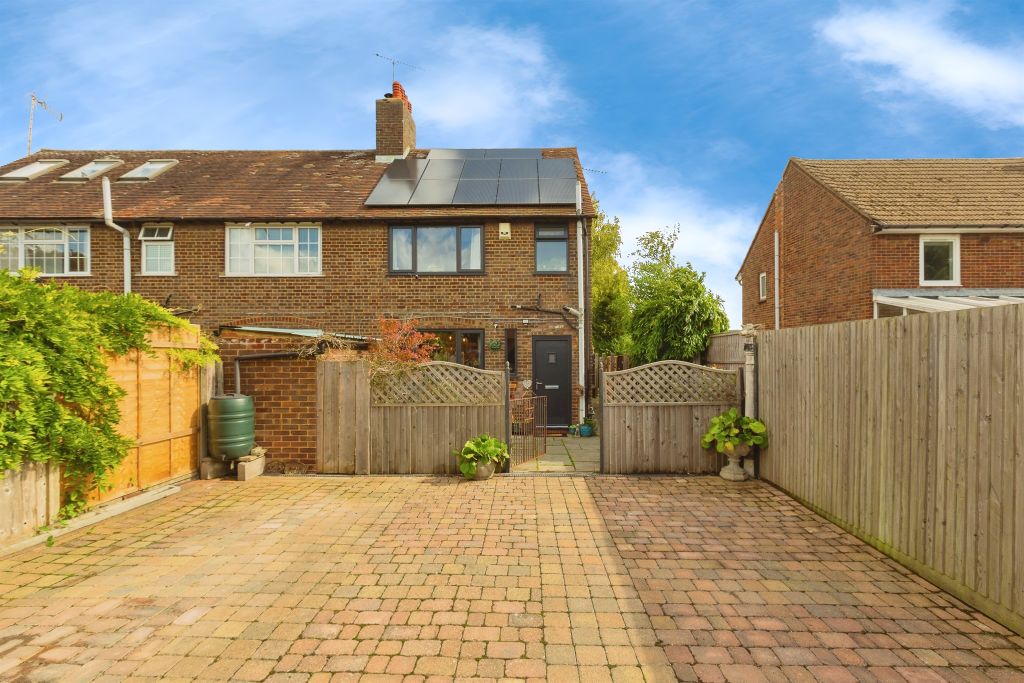 Property photo 1 of 26