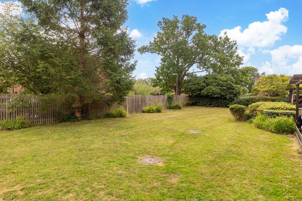 Property photo 3 of 12