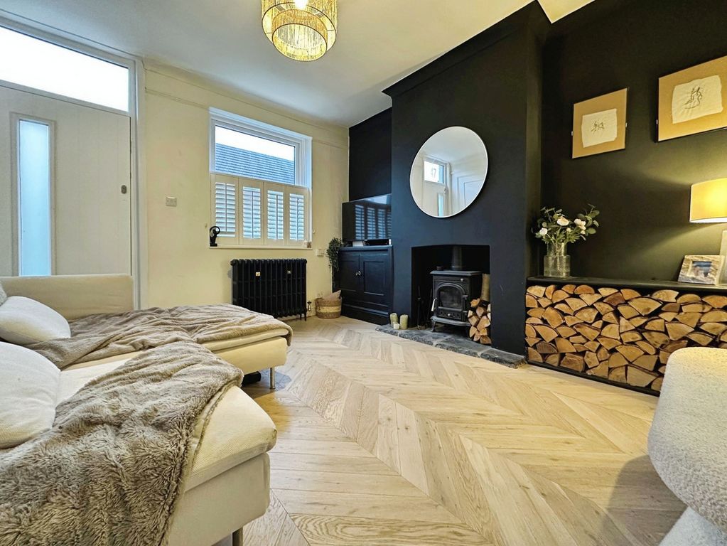 Property photo 2 of 18