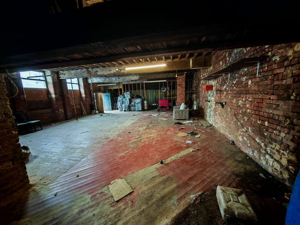 Property photo 3 of 6