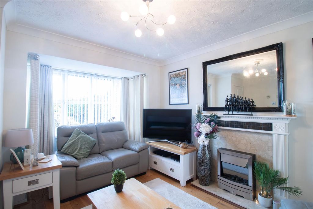 Property photo 3 of 39 Img_7587.Jpg