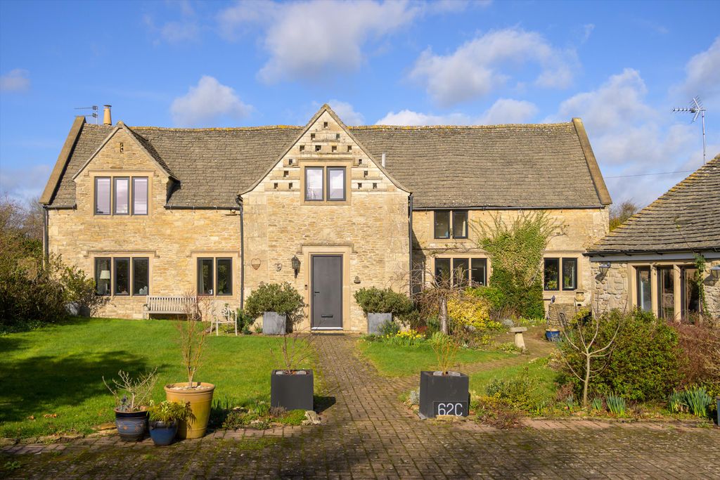 Property photo 2 of 26 Image