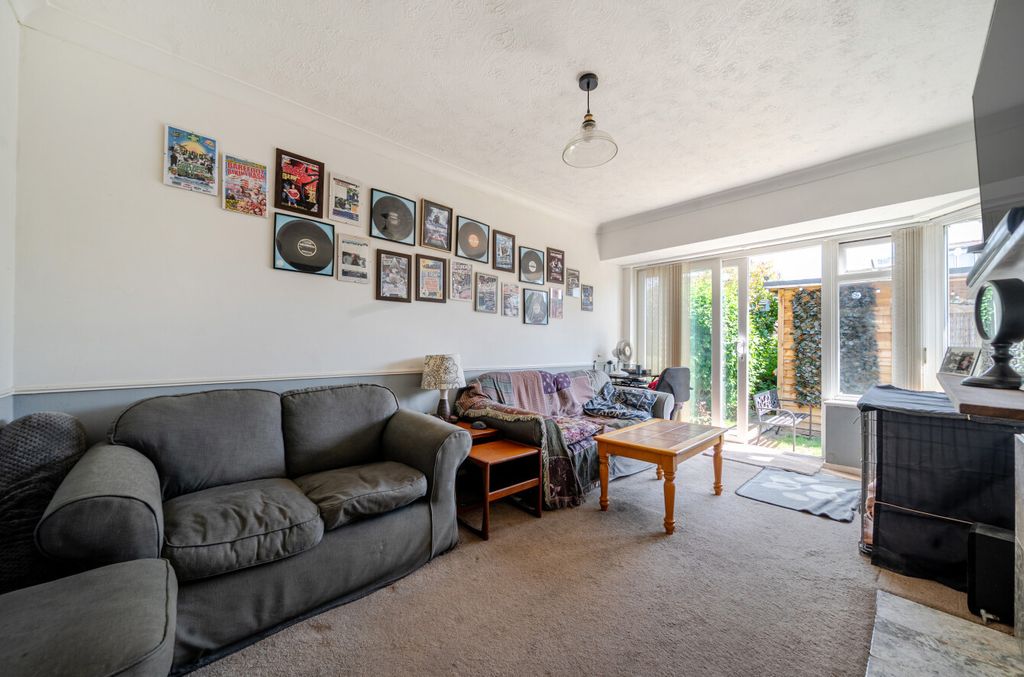 Property photo 2 of 14 1483363-5-6A3d54E...