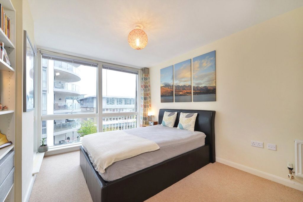 Property photo 3 of 9