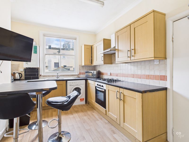 Property photo 3 of 8 Photo 4