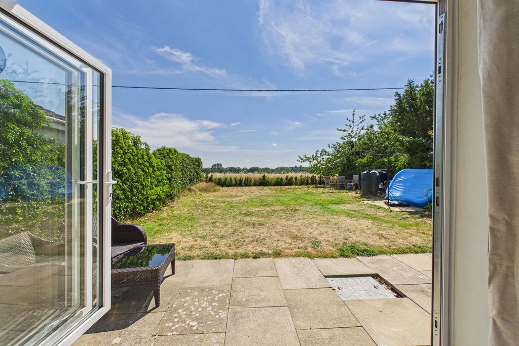 Property photo 3 of 34