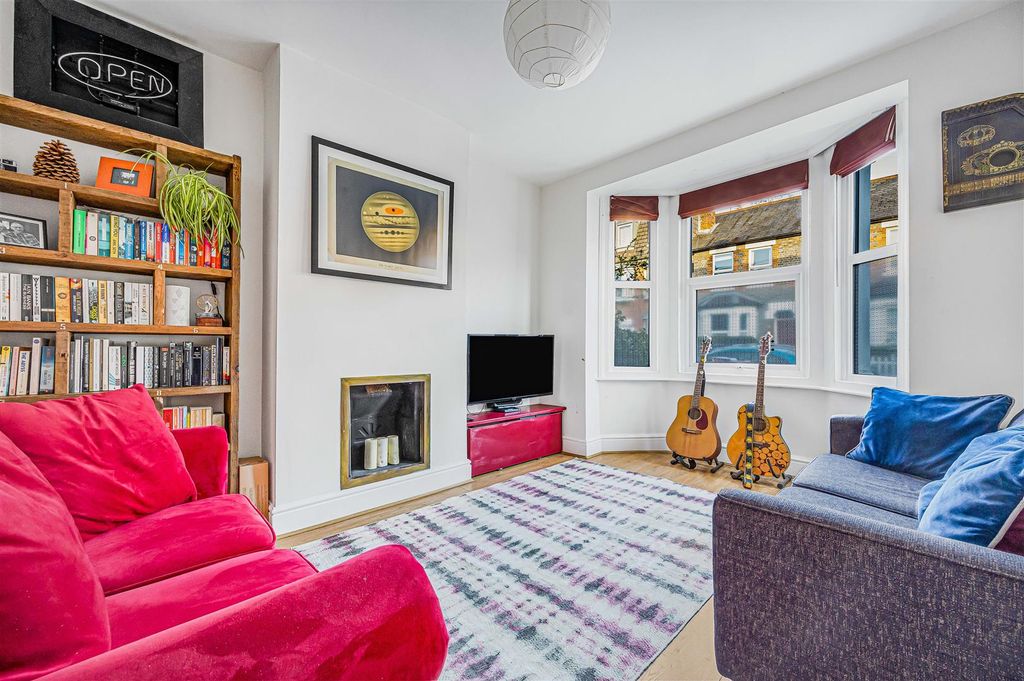 Property photo 2 of 19 13_77163.Jpg