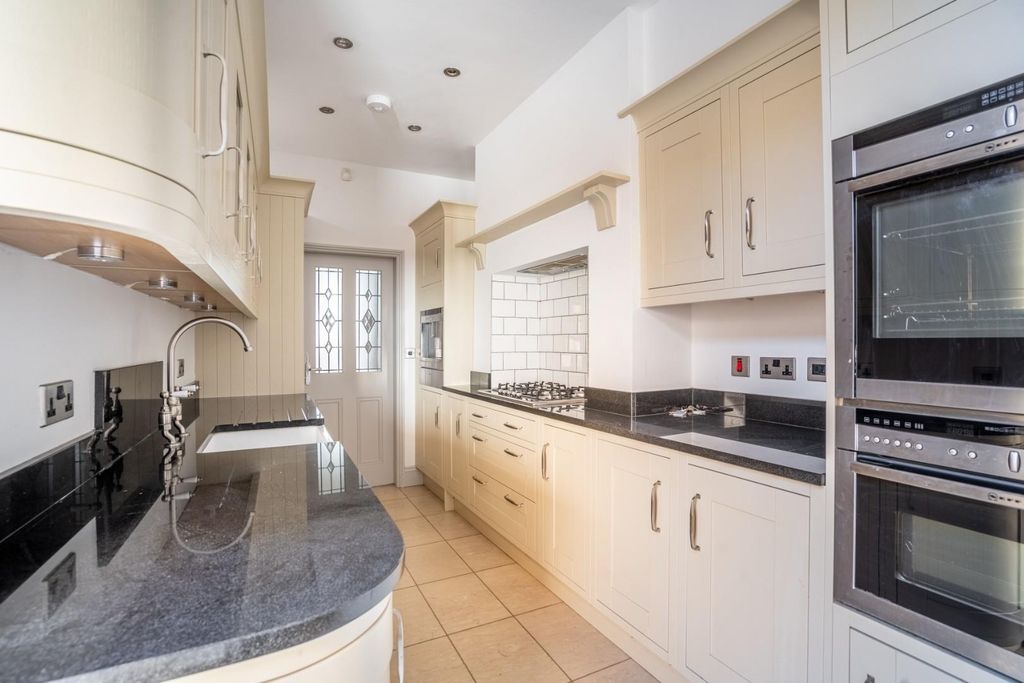 Property photo 3 of 17 Ylzxh33Dsuuqbpn8De-R8Q.Jpg