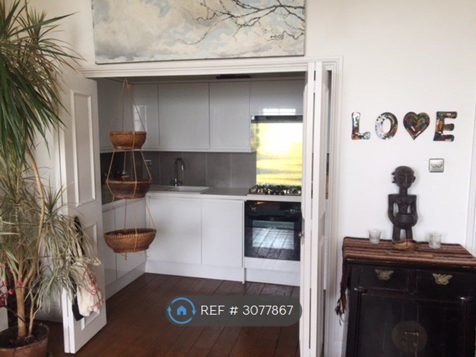 Property photo 2 of 8 Kitchen