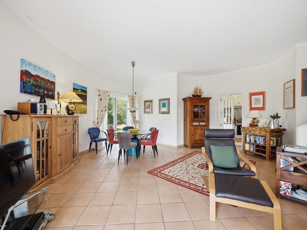 Property photo 3 of 30