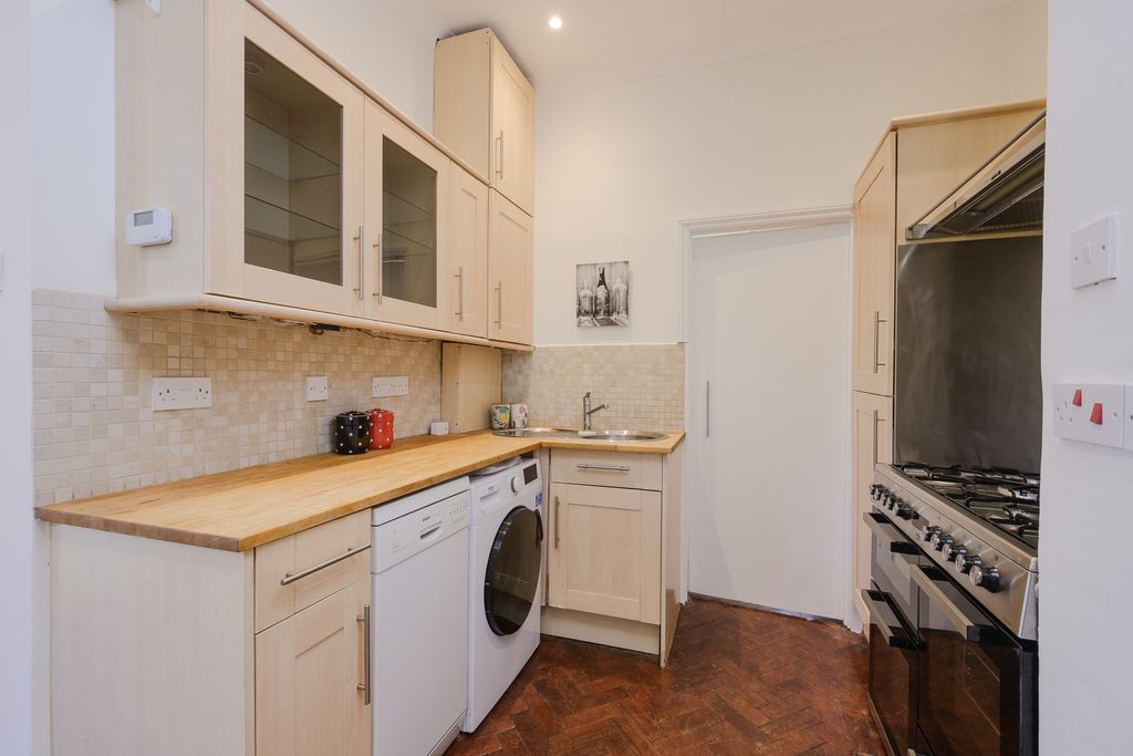 Property photo 3 of 13 Picture No. 05