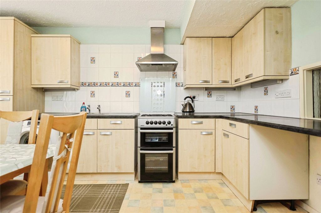 Property photo 2 of 17 Picture No. 03