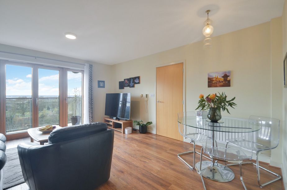 Property photo 3 of 25 Lounge Dining Area.Jpg