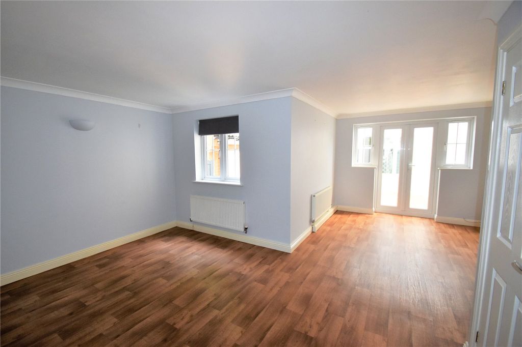 Property photo 3 of 6 Tiverton Seddons