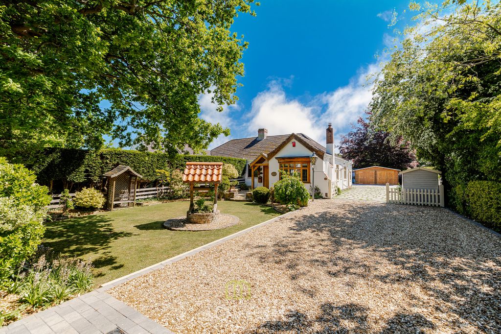 Property photo 1 of 32