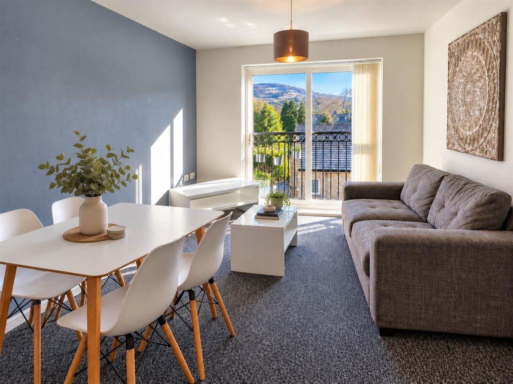 Property photo 1 of 7 37Thistlehousenew1.Jpg