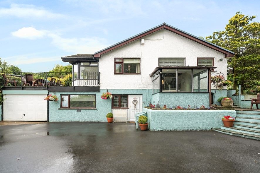 Property photo 2 of 31