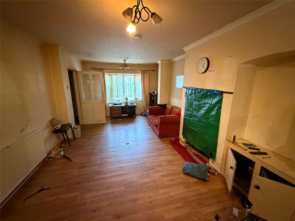 Property photo 2 of 10 Picture No. 08