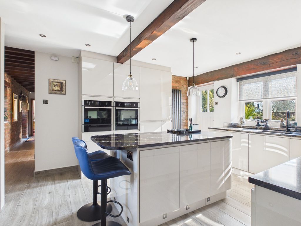 Property photo 1 of 26 4466084