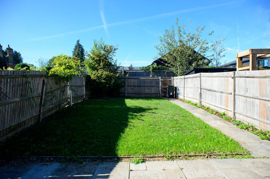 Property photo 3 of 24
