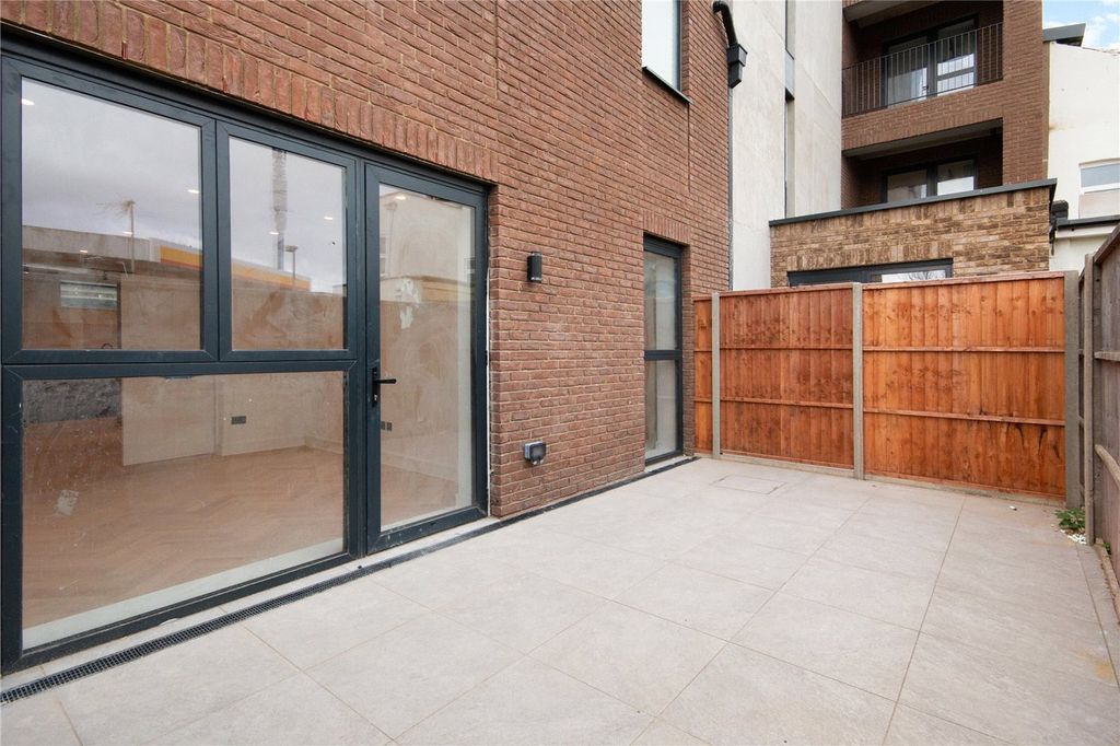 Property photo 2 of 12 Picture No. 12