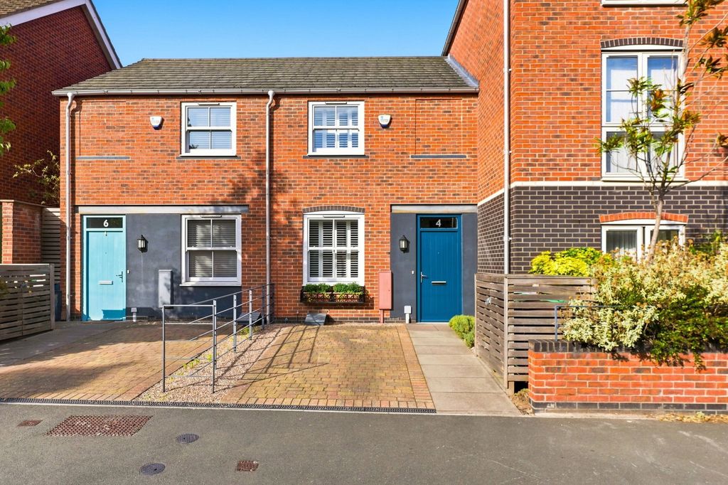 Property photo 2 of 17