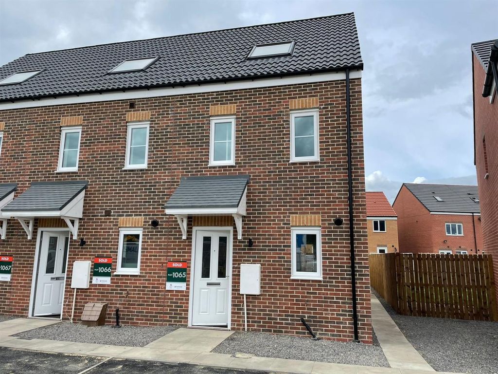 Property photo 1 of 5