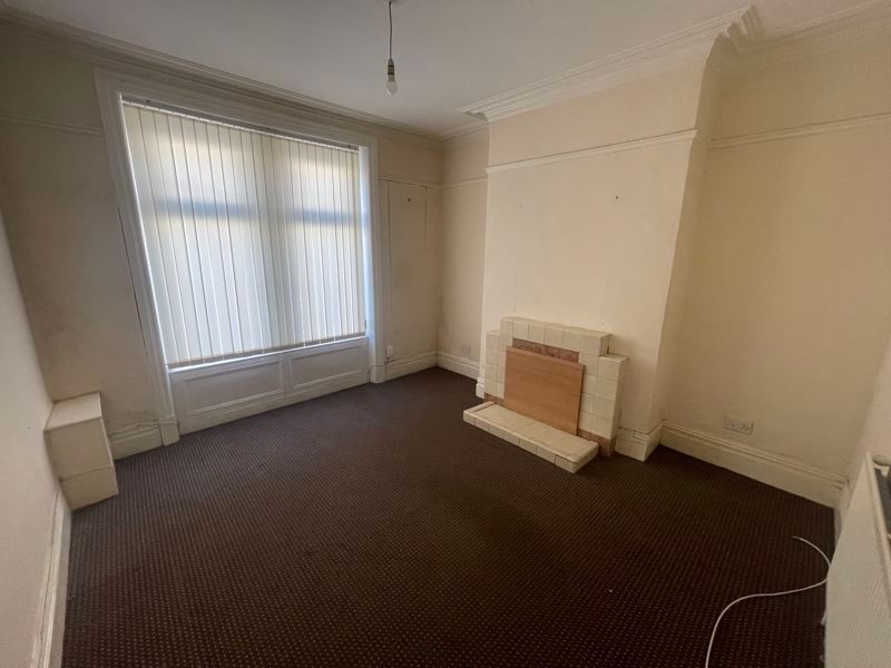 Property photo 2 of 7 Photo 2