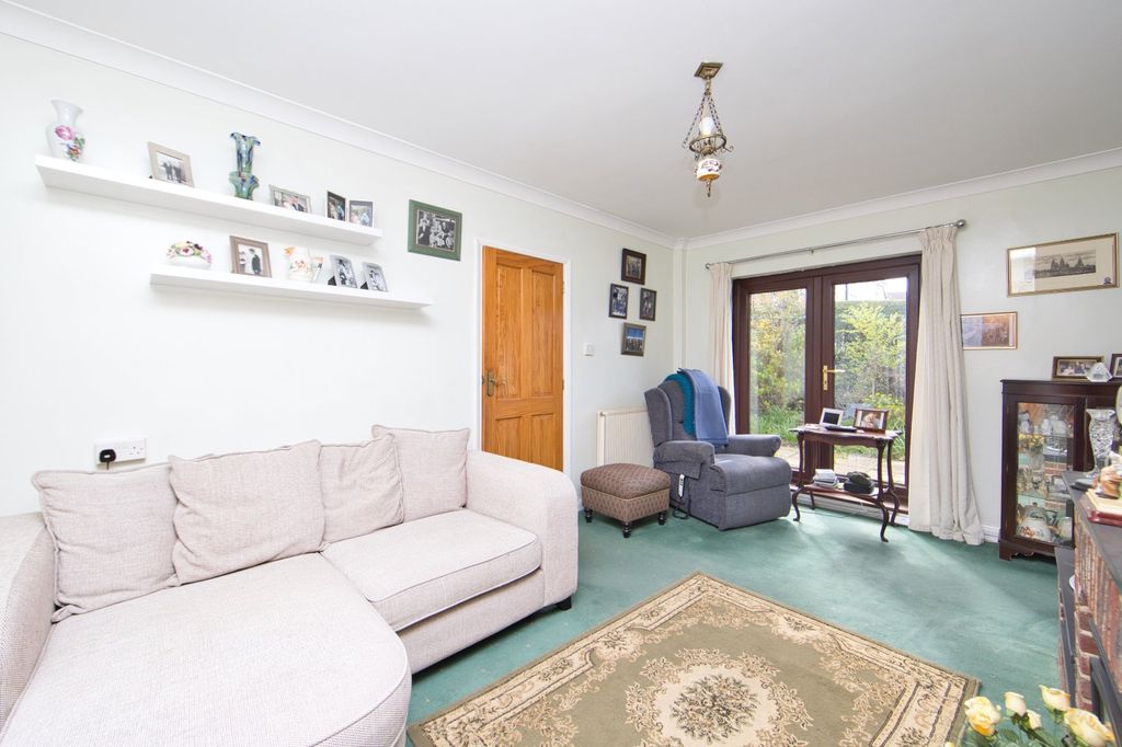 Property photo 2 of 11 Picture 2