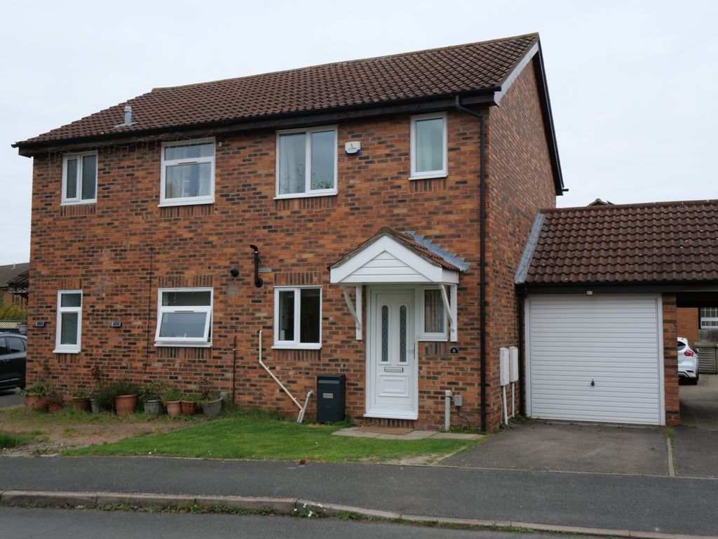 Property photo 1 of 19 Front Aspect