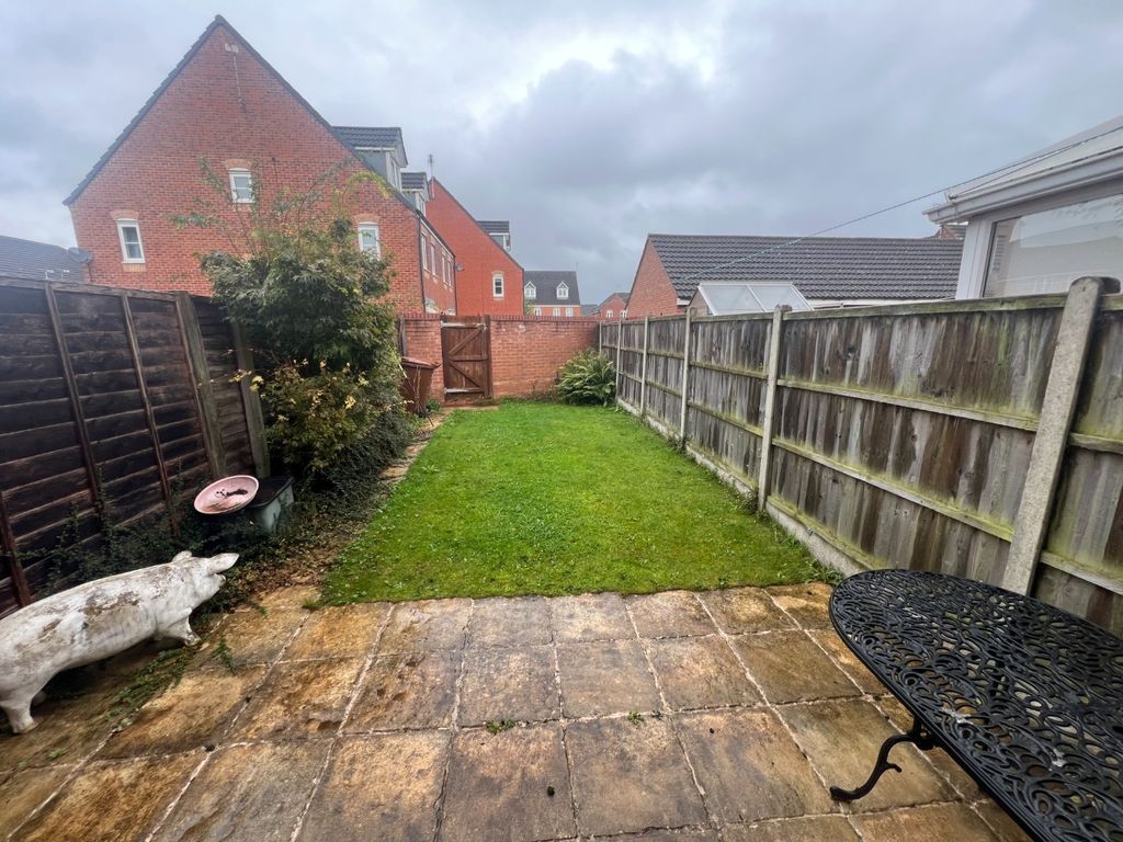 Property photo 2 of 2 4675921