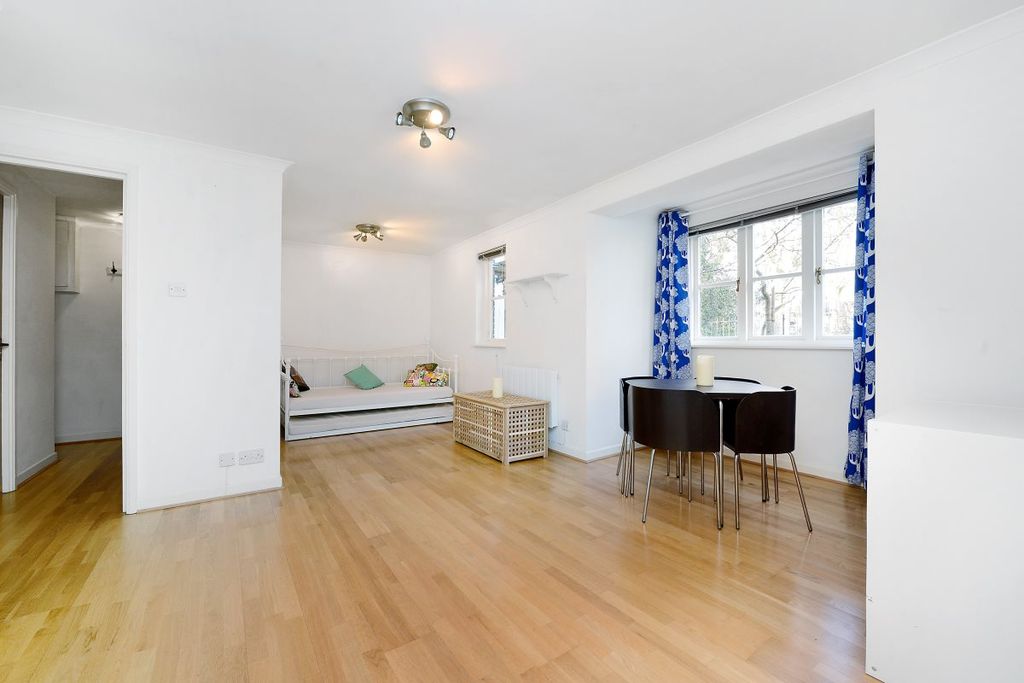 Property photo 2 of 6