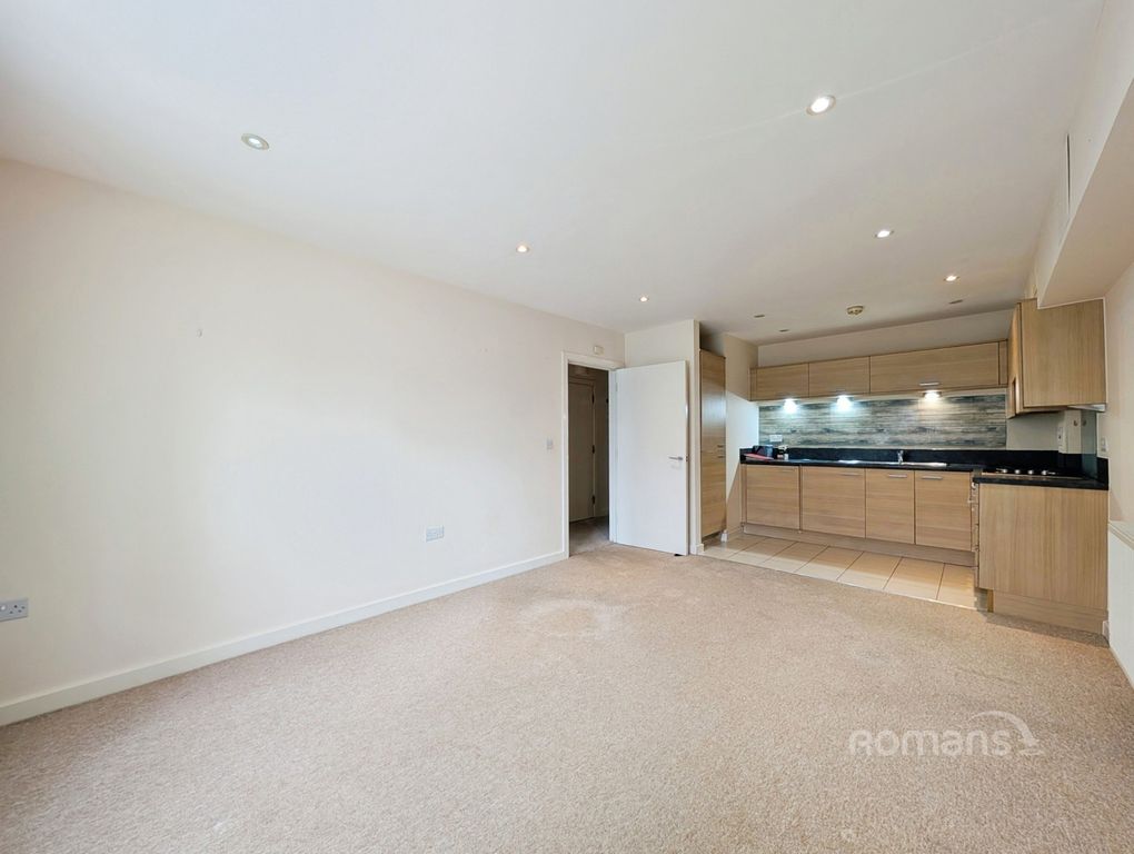 Property photo 3 of 9 Pbox-Img.Jpg