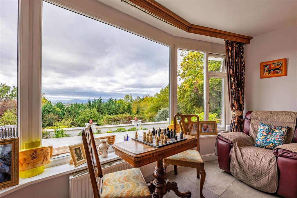 Property photo 3 of 40 1X8A4297-Hdr.Jpg